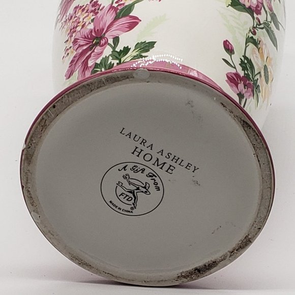 Laura Ashley Home Vintage FTD Ceramic Pink Florals & Greenery Fluted Vase - Picture 3 of 10